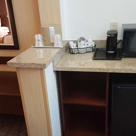 Best Western San Dimas Hotel & Suites Exterior foto