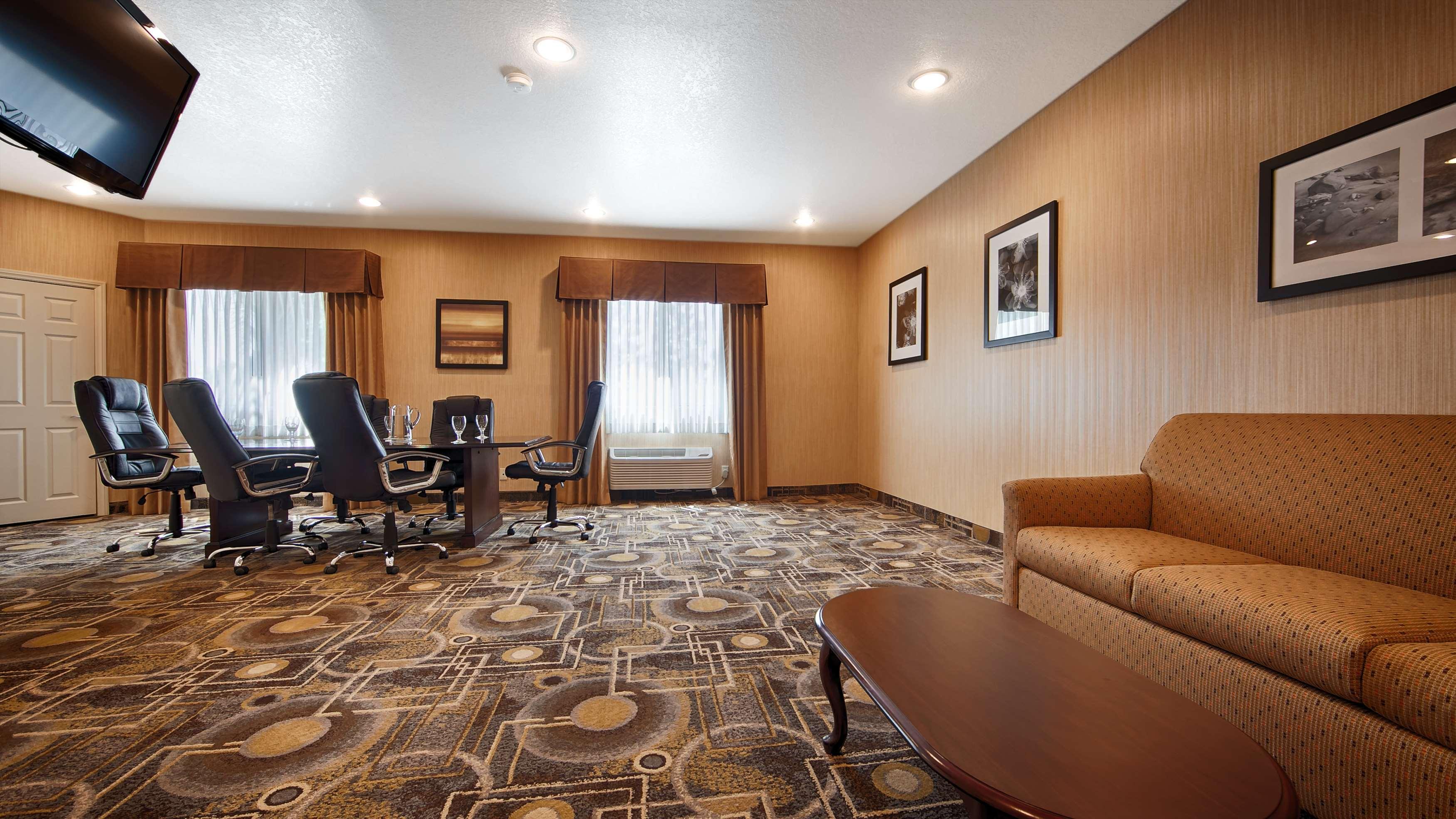 Best Western San Dimas Hotel & Suites Exterior foto