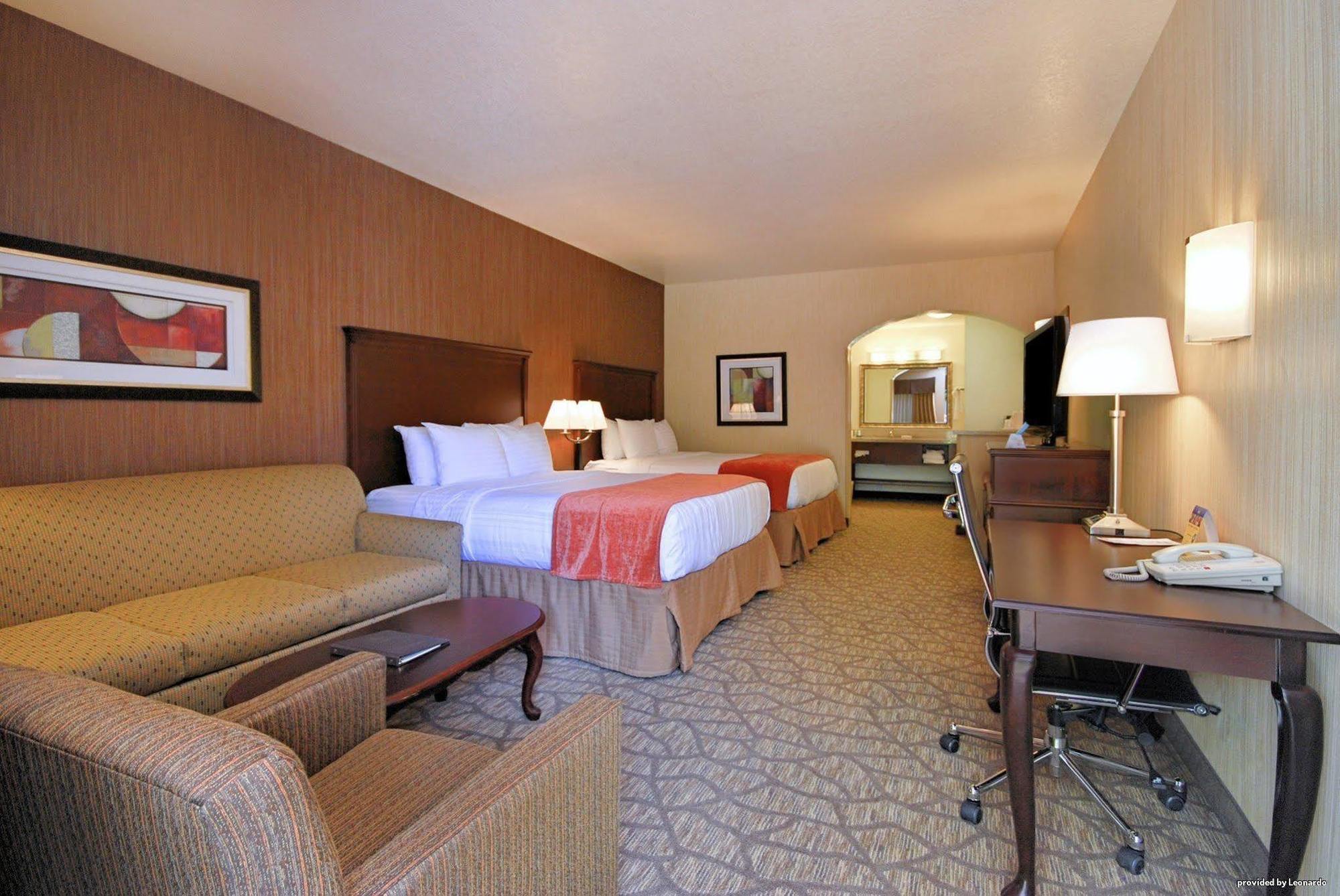 Best Western San Dimas Hotel & Suites Exterior foto
